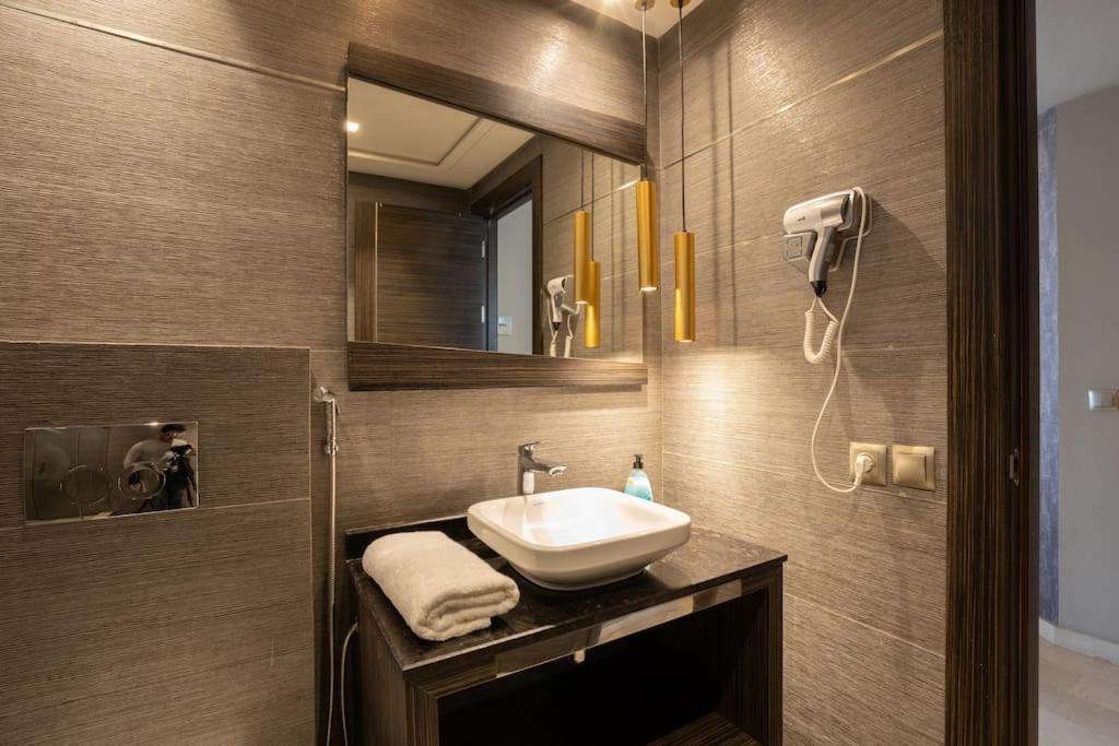 #56 Maarif Racine Urban Massira Near Twin Center Apartment Casablanca Ngoại thất bức ảnh